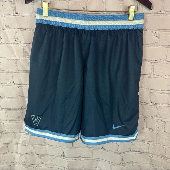 NWT Nike women's Villanova wildcats basketball Athletic Shorts sz M DN5962-419 - Picture 1 of 8